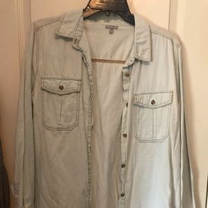 Chambray(denim) button up top